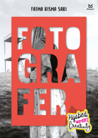 Image of Hijabed woman creativity: fotografer dan fotografer fashion